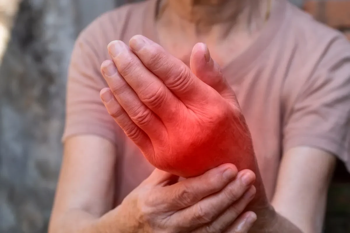 Peut-on travailler avec une algodystrophie de la main 