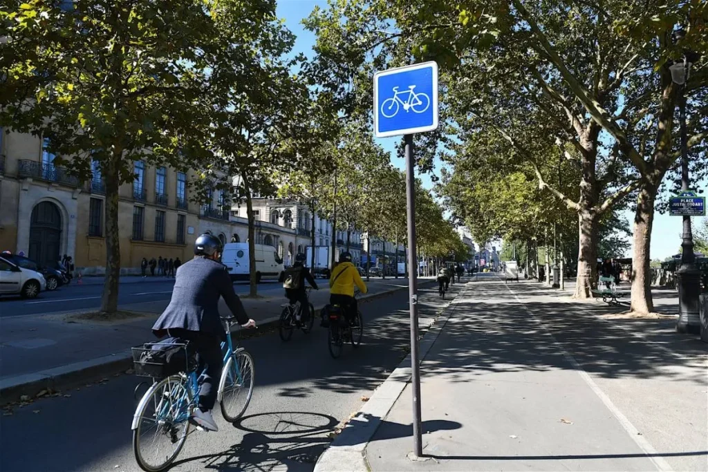 borne rue équipement voirie sécurité collectivité